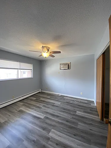 616 S New St Photo 1