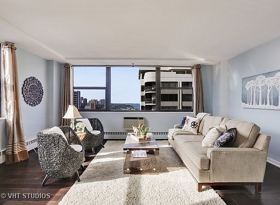 3rd image of 1445 N State Pkwy APT 2205