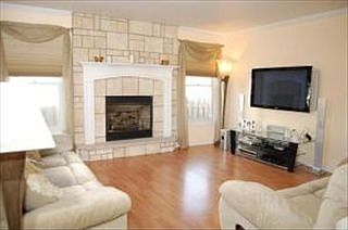 4th image of 303 Chesapeake Ln