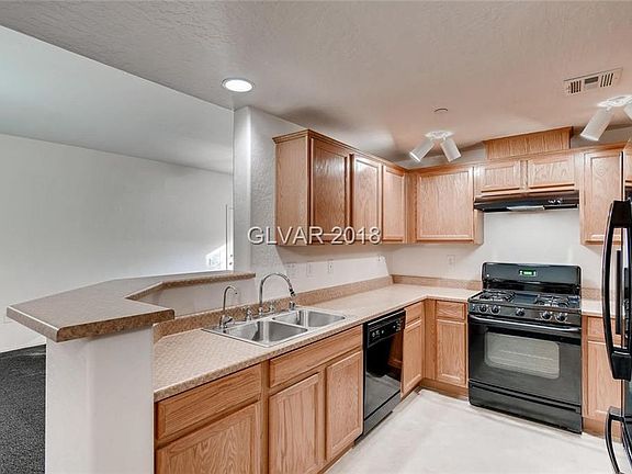 5th image of 6868 Sky Pointe Dr Unit 1027