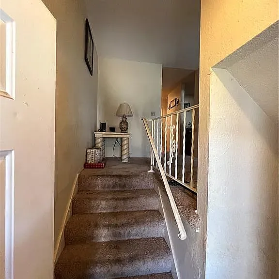 14049 Dunbar Ct — Photo 4