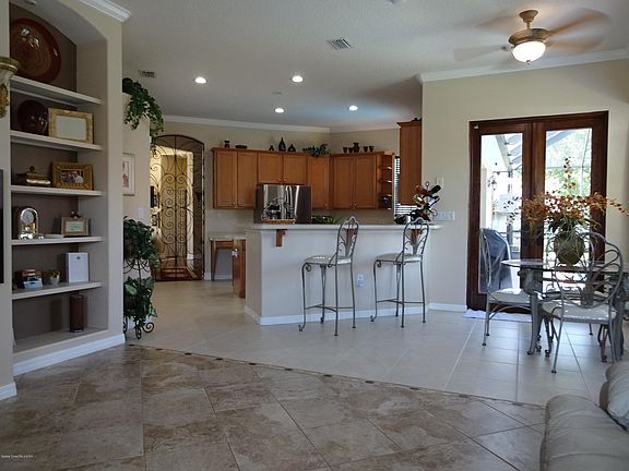 3rd image of 3505 Pineda Crossing Dr