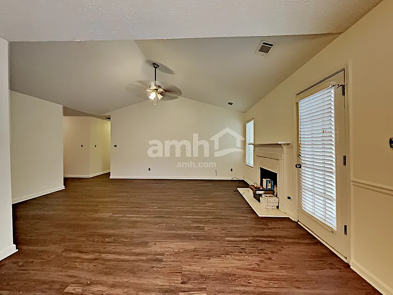 6465 Chestnut Bend Dr — Photo 5