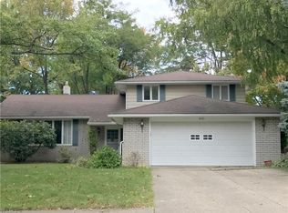 5221 Graham Dr, Lyndhurst, OH