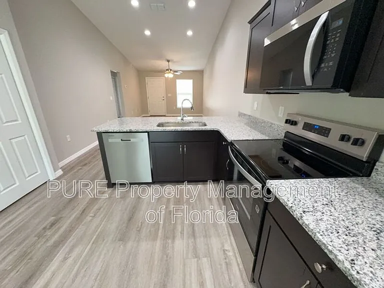 13915 SW 64th Terrace Rd #2 — Photo 12