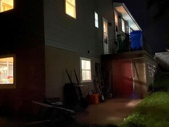 4th image of 510 W Hewitt Avenue