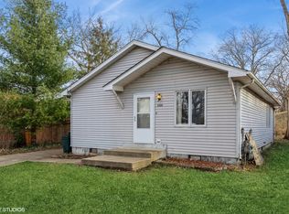 3322 Hyacinth Ter, Island Lake, IL 60042