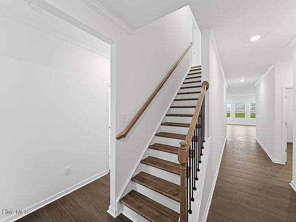 2nd image of 5826 Mill Stone Way W