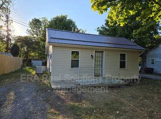 8 Highland Ave, Hillsboro, OH 45133