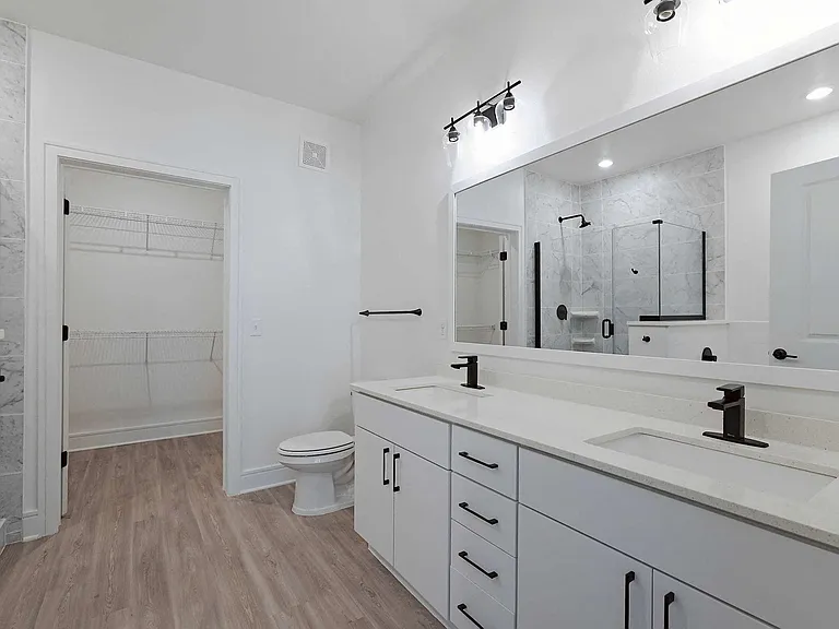 Tropia Luxury Apartments — Photo 137