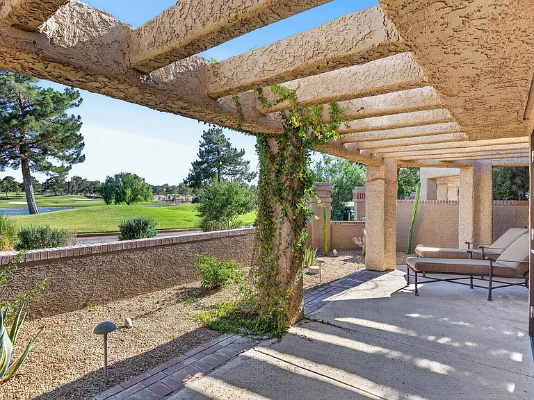7277 Mission Hills Dr — Photo 37