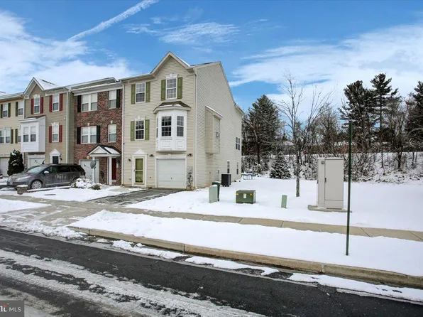 967 Monet Dr, Hagerstown, MD 21740