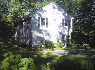16 4th St, Amesbury, MA 01913