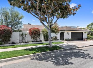 2427 Blackthorn St, Newport Beach, CA 92660