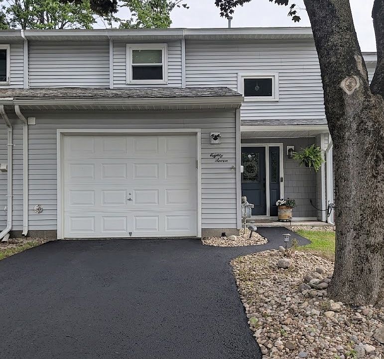 1st image of 87 Tallow Wood Dr