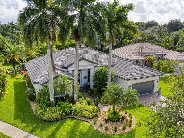 3902 Nighthawk Dr, Weston, FL 33331