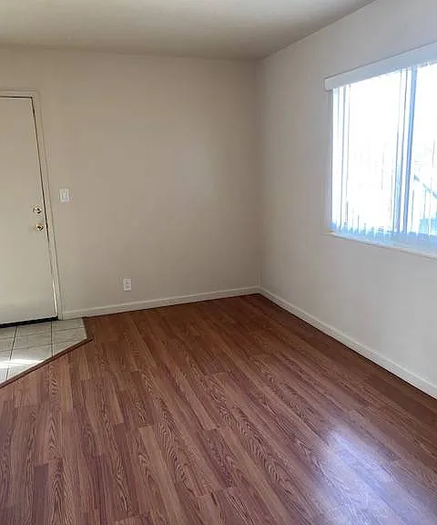 249 Pamela Ave #4 — Photo 3