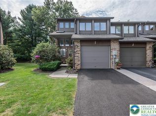 1744 Falcon Dr APT I, Bethlehem, PA 18017