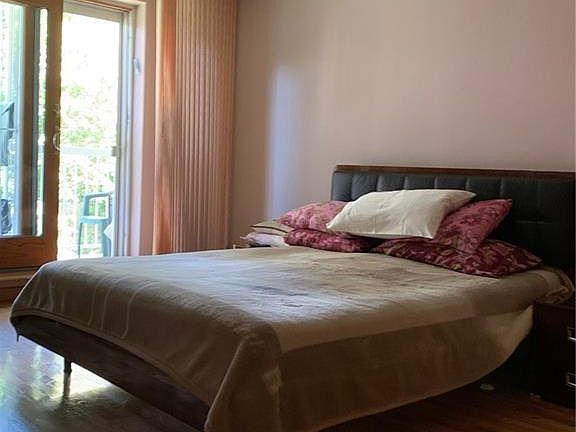 5th image of 12 Cove Ln #4A