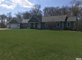 1304 Oak Leaf Ln, Washington, IL 61571