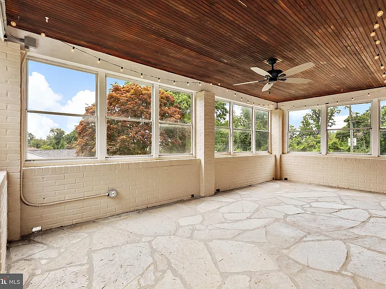 9223 Old Court Rd — Photo 19