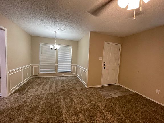 3rd image of 2315 Miguel Ln