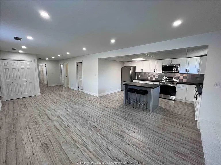 511 Gauthier Dr — Photo 4