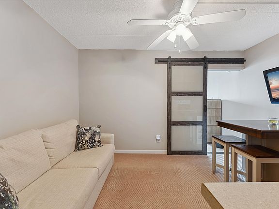 5th image of 500 Kennedy Blvd #414