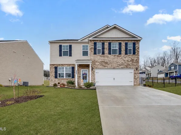2330 Evarts Hill Dr, Kingsport, TN 37664