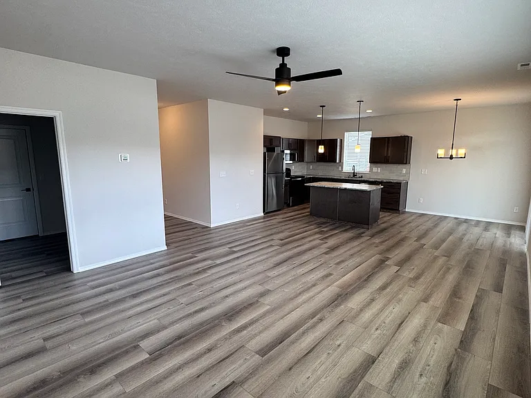 8318 E Rich Ave — Photo 17