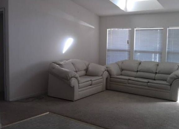 Light and bright livingrm