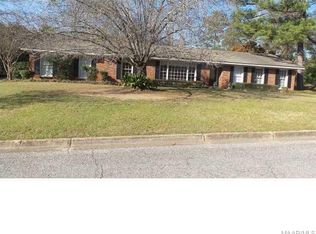 104 Melmar Dr, Prattville, AL 36067