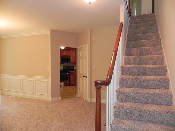 2nd image of 127 E York Ave