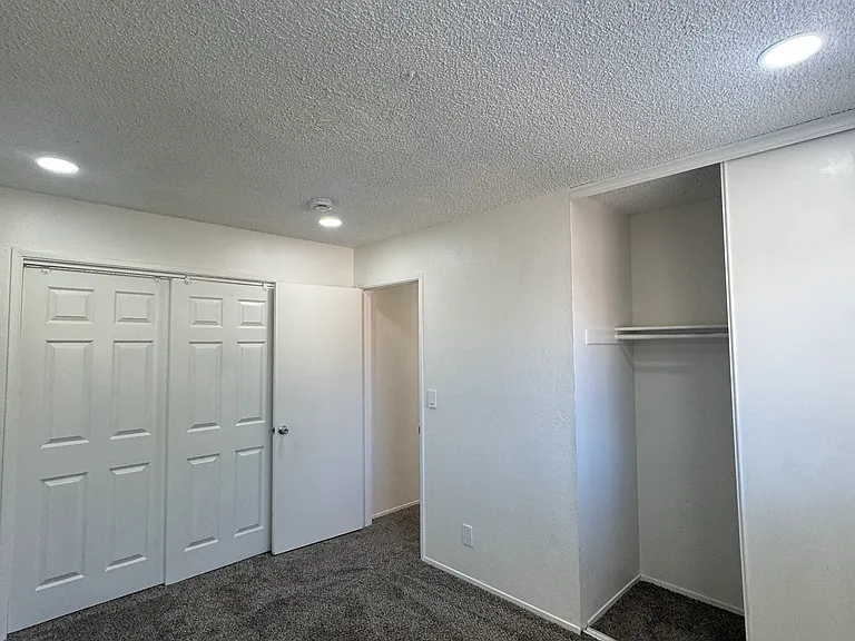 118 Yorkshire Ct #D — Photo 20