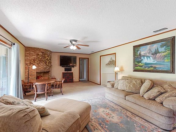 2nd image of 151 Fairway Dr