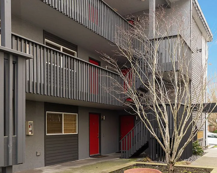 2132 California Ave SW — Photo 27