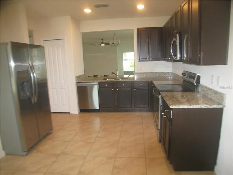 599 Autumn Stream Dr — Photo 17