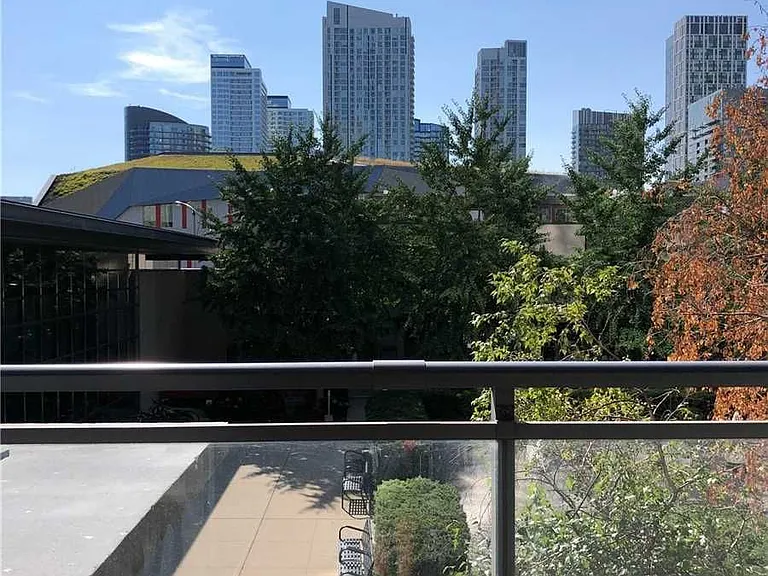 11 Brunel Ct #201 — Photo 16