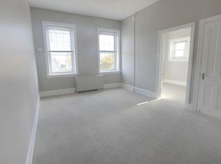 6 W Willow Grove Ave APT 304, Philadelphia, PA 19118