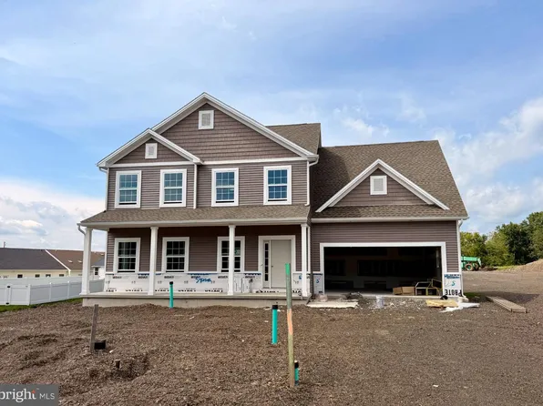 1479 Sherry Dr, Chambersburg, PA 17202