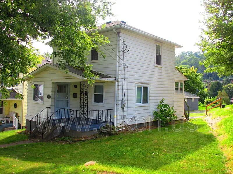 4017 Harvey Ave photo 1