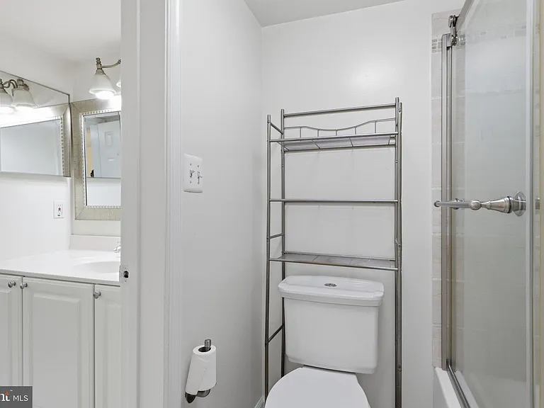 9504 Dunbrook Ct — Photo 14