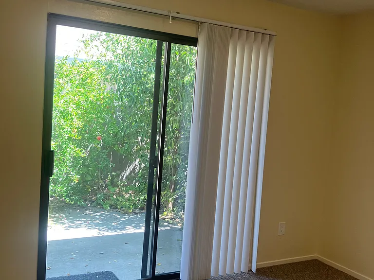 Glide Place Apartments — Photo 6
