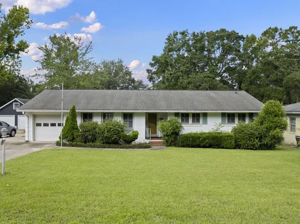 6011 Ridgecrest Ave, Hanahan, SC 29410