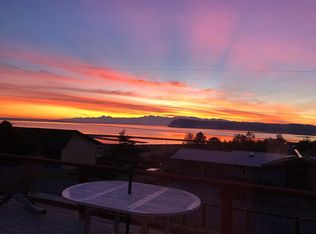 6127 Dassel St, Clinton, WA 98236