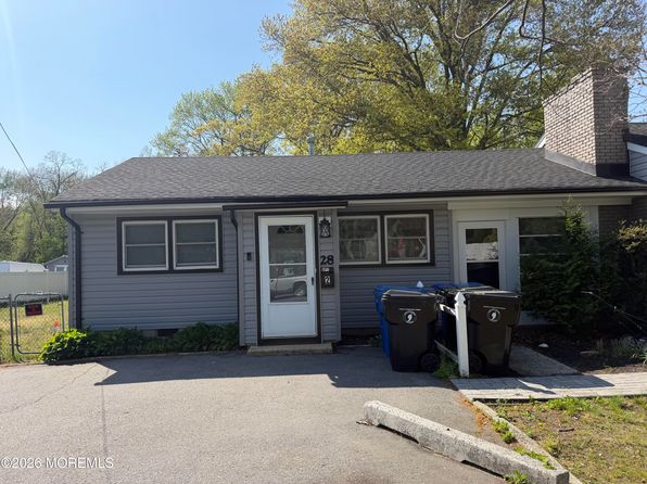 28 New Monmouth Rd #2