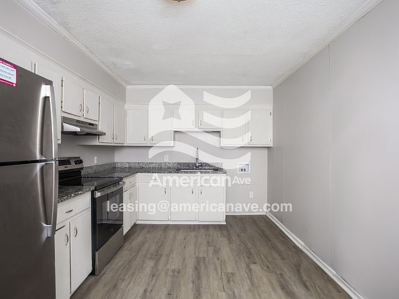17246_004_kitchen_5.jpg