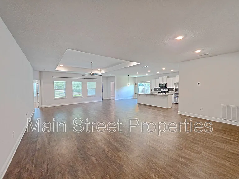 8108 Silver Maple Dr — Photo 4