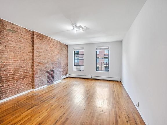 3rd image of 344 W 49th St APT 4B