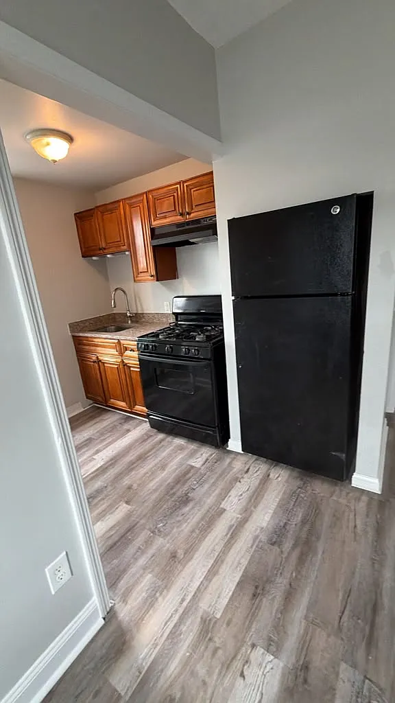 2 bed, $1,650 — Photo 1